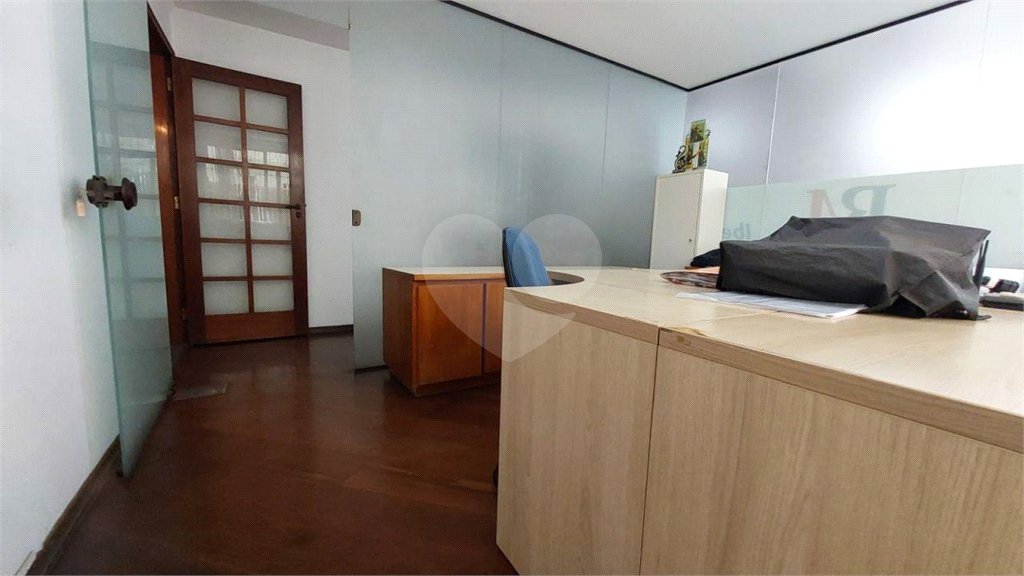 Casa à venda com 4 quartos, sendo 2 suítes,  em Vila Alexandria, São Paulo, SP