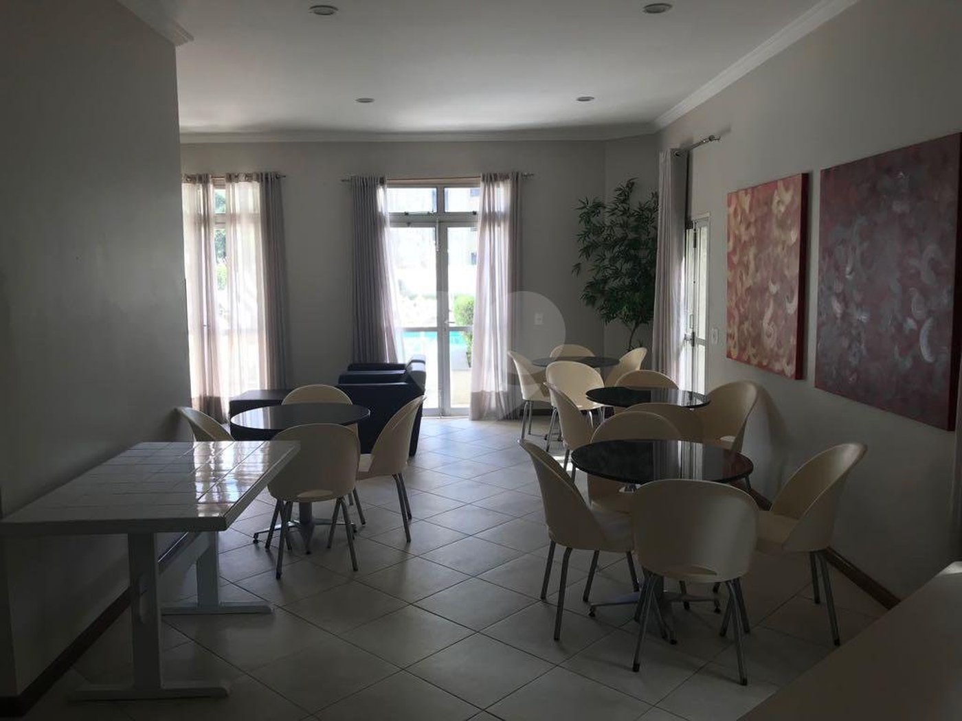 Apartamento à venda com 3 suítes em Jardim Londrina, São Paulo, SP
