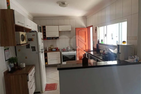 Sobrado à venda com 4 quartos, sendo 1 suíte,  em Residencial Monte Verde, Indaiatuba, SP