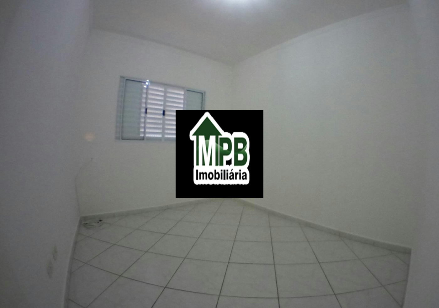 Casa à venda com 2 quartos, sendo 1 suíte, no condomínio Residencial Villaggio Victória, Sorocaba - SP