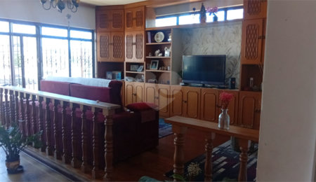 Casa à venda ou para alugar com 7 quartos, sendo 1 suíte,  em Vila Mogilar, Mogi das Cruzes, SP