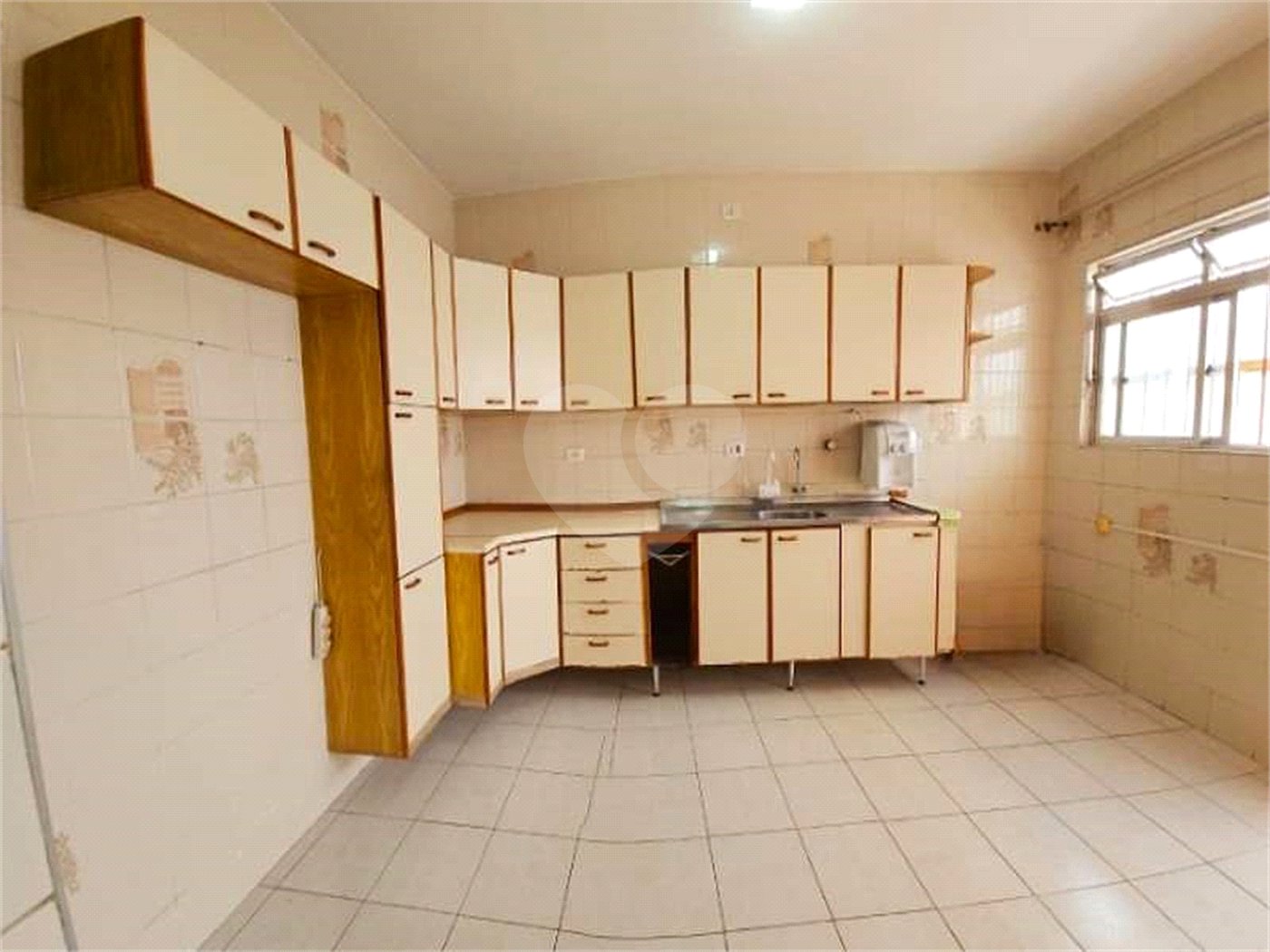 Casa à venda com 4 quartos, sendo 1 suíte, em Jaguara, São Paulo, SP