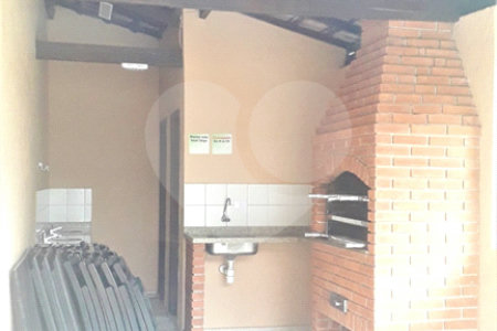 Casa à venda com 3 quartos, sendo 1 suíte,  no condomínio Jardim das Palmas, São Paulo - SP