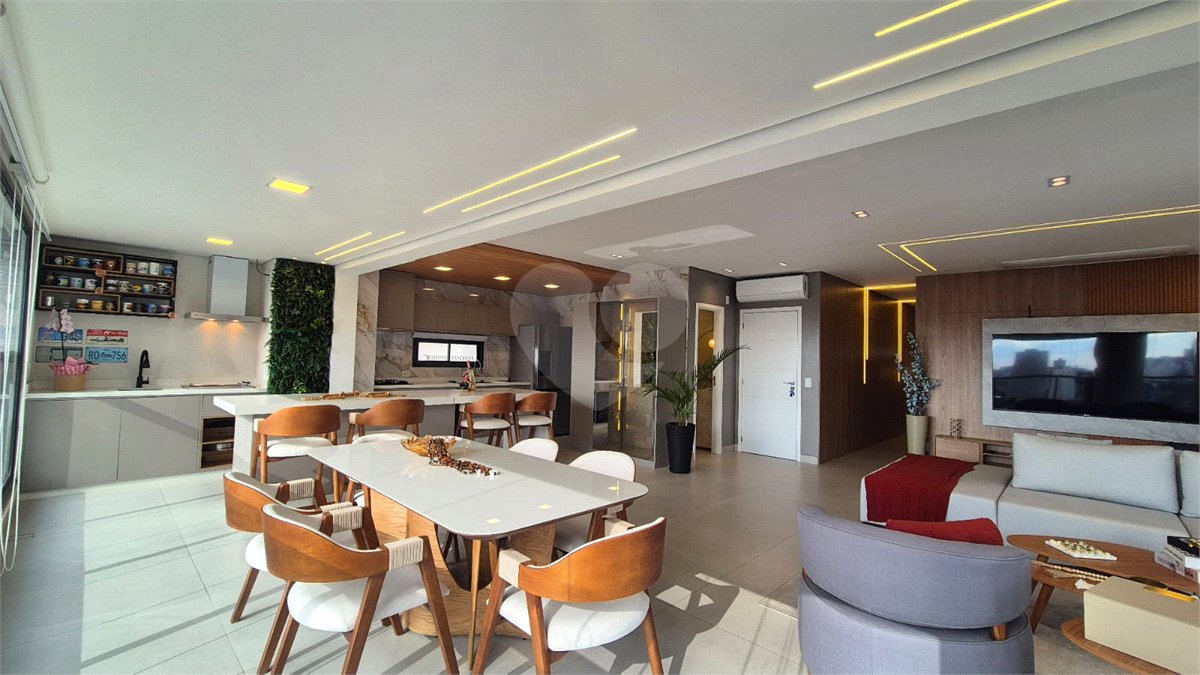 Apartamento à venda com 3 suítes em Jardim Faculdade, Sorocaba, SP