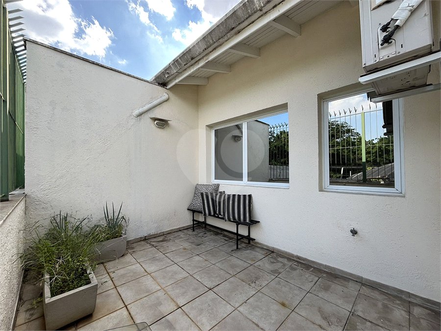 Casa para alugar com 4 quartos, sendo 2 suítes, no condomínio Porto Fino, São Paulo - SP