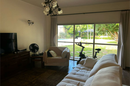 Casa à venda com 4 quartos, sendo 2 suítes, em Vila Aparecida, Itapetininga, SP