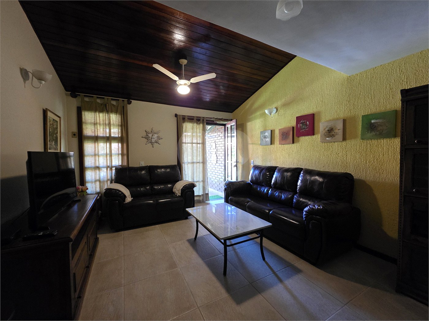 Casa à venda com 4 quartos, sendo 2 suítes, em Geribá, Armação dos Búzios, RJ