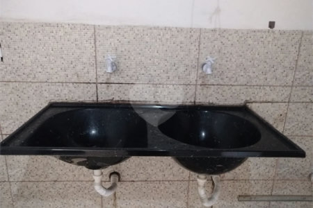 Casa à venda com 3 quartos em Jardim Santa Helena, Itaquaquecetuba, SP