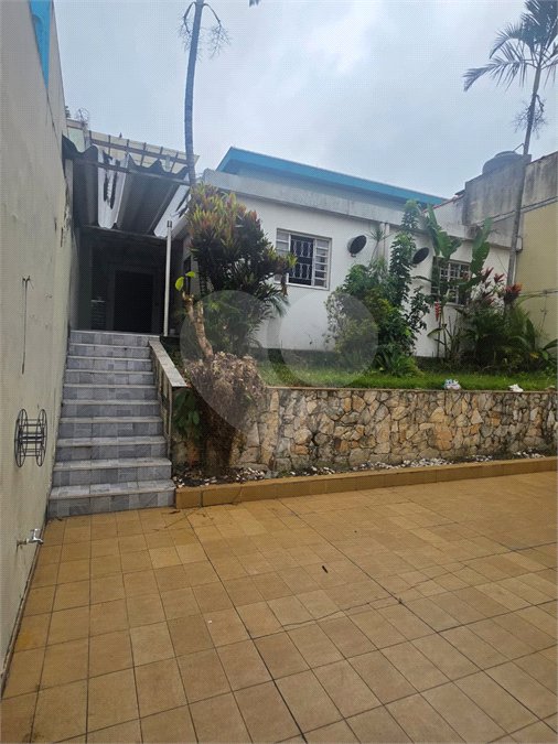 Sobrado para alugar com 3 quartos, sendo 1 suíte, em Vila Valparaíso, Santo André, SP