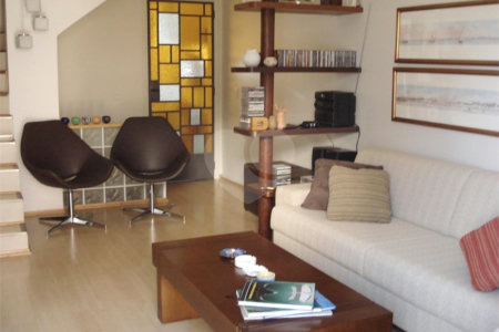 Casa à venda com 2 quartos, sendo 1 suíte,  no condomínio Villas de São Francisco I, São Paulo - SP