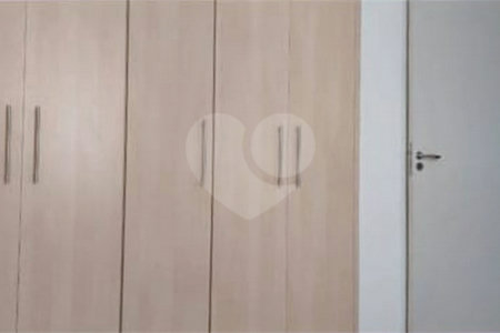 Apartamento à venda com 3 quartos, sendo 1 suíte,  em Vila Vermelha, São Paulo, SP