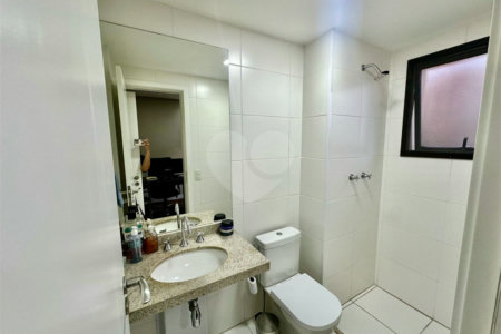 Apartamento à venda com 3 suítes em Vila Monumento, São Paulo, SP
