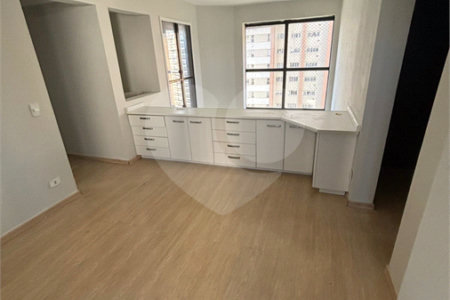 Apartamento à venda ou para alugar com 1 suíte em Vila Suzana, São Paulo, SP