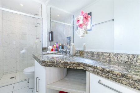 Apartamento à venda com 4 quartos, sendo 3 suítes, em Jardim Monte Kemel, São Paulo, SP
