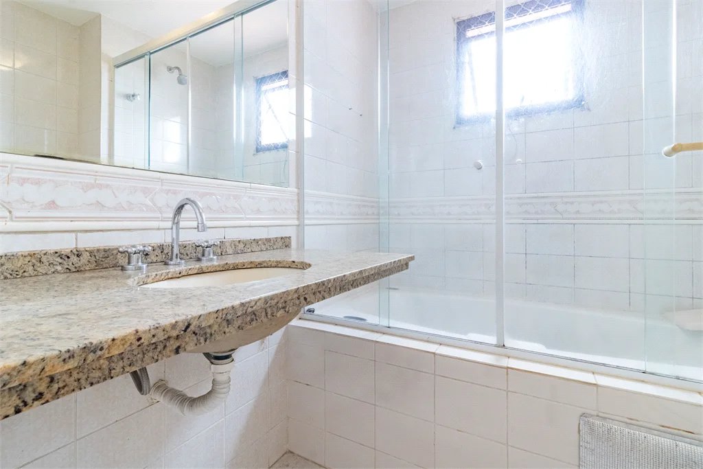 Apartamento à venda com 3 quartos, sendo 1 suíte, em Sumarezinho, São Paulo, SP