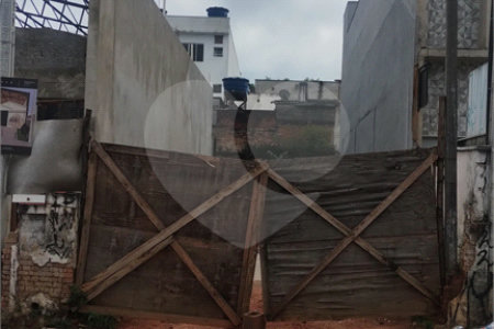 Terreno à venda com 2 quartos no Centro, Mogi das Cruzes, SP