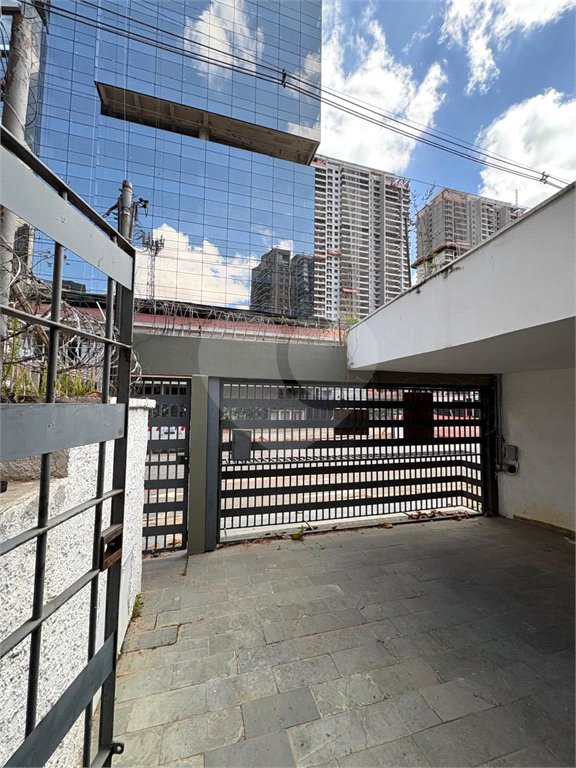 Casa para alugar com 4 quartos em Brooklin, São Paulo, SP