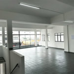 Galpão com 250m² , 4 vagas , para locação em Itaquera.