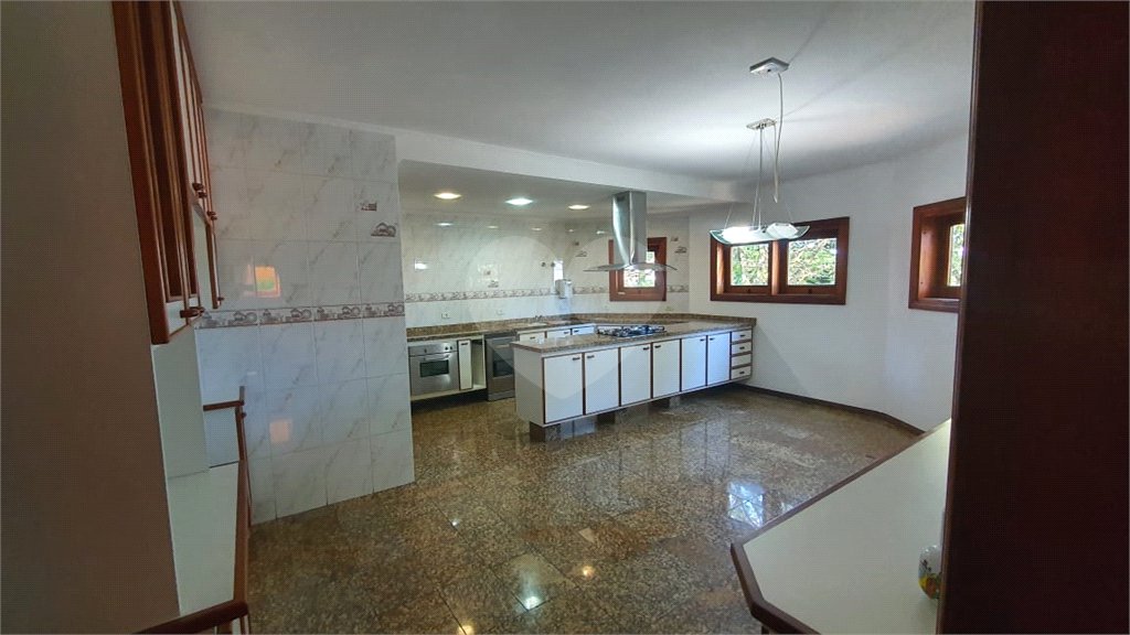 Casa à venda com 4 quartos, sendo 3 suítes, em Interlagos, São Paulo, SP
