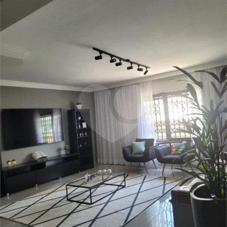 Sobrado à venda com 191m² - Vila Regente Feijó