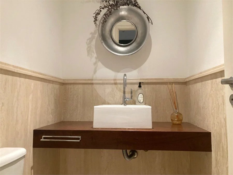 Apartamento Mobiliado no Alto da Boa Vista, com churrasqueira na varanda , 3 suítes e próximo ao Metro