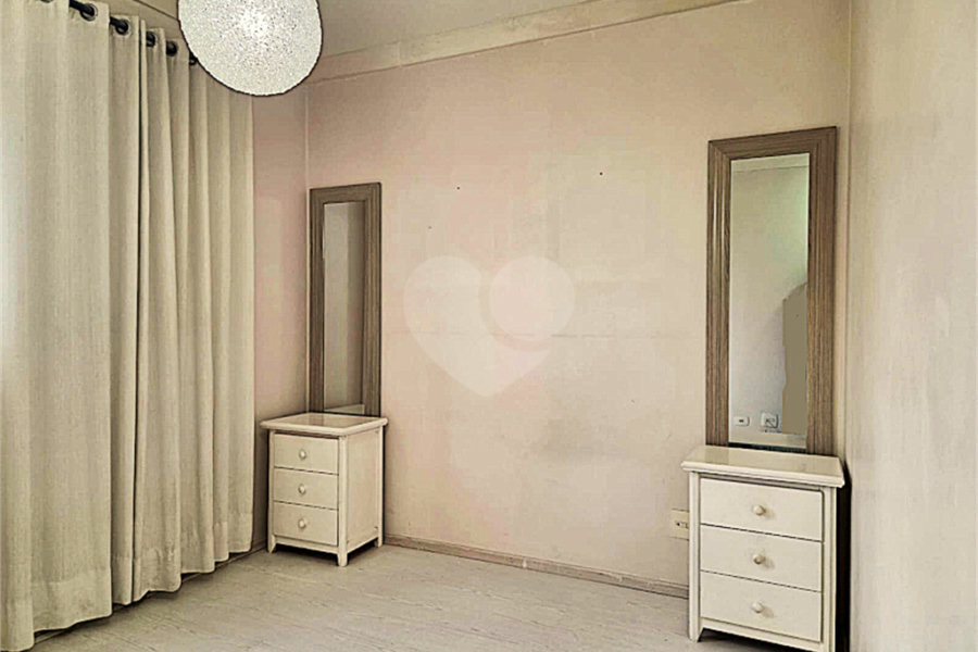 Apartamento na Chácara Inglesa com 2 dormitórios (1 suite), varanda, vista livre e vaga