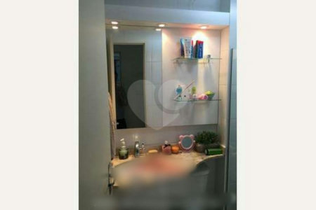 Apartamento na Saúde