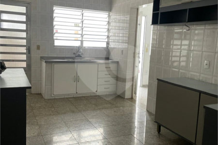 Casa para alugar na Vila Mariana com 1 Quarto e 2 banheiros para Alugar, 102 m² por R$ 3.600/Mês.