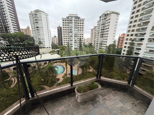 Apartamento à venda com 3 suítes em Jardim França, São Paulo, SP