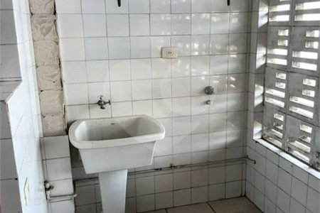 Apartamento à venda ou para alugar com 2 quartos, sendo 1 suíte,  no Centro, São Roque, SP