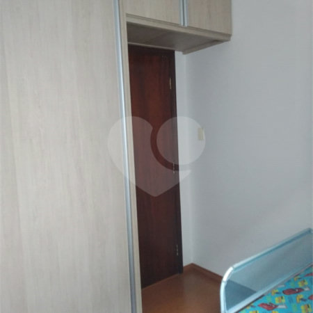 Casa Térrea com 3 dormitórios.