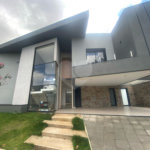 Casa à Venda no Condomínio Damha III