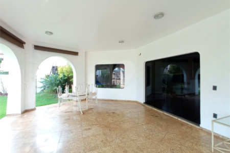 Casa térrea no Condomínio Faber I.
