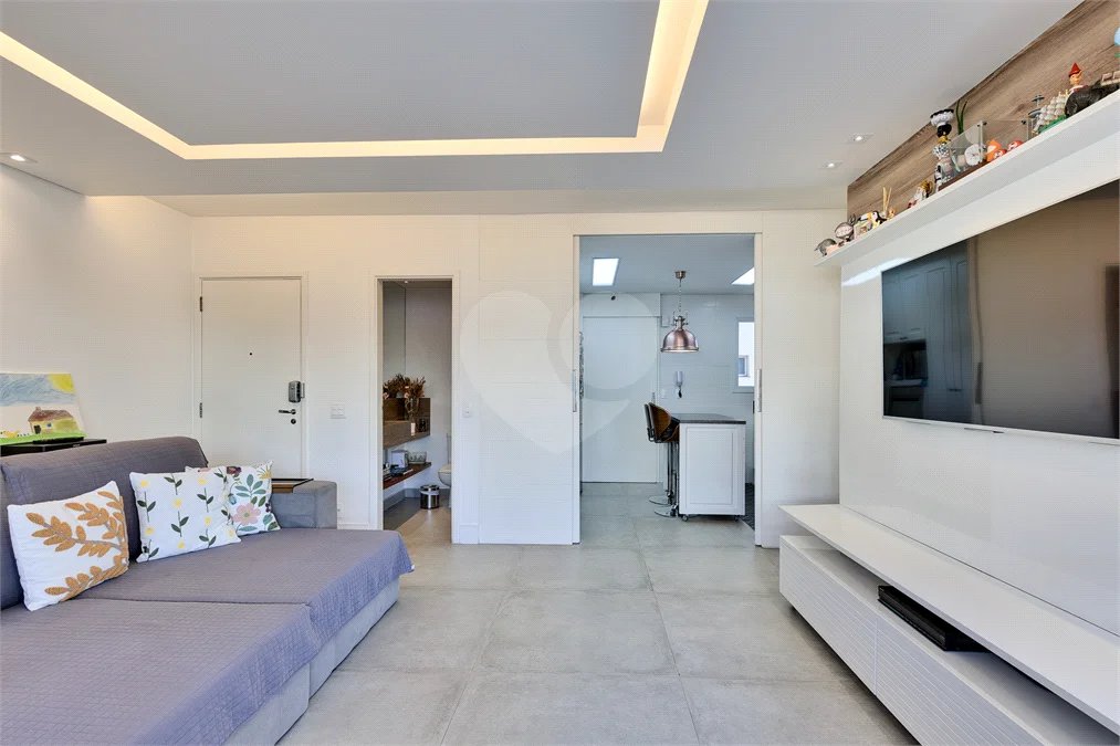 Apartamento à venda com 3 quartos, sendo 1 suíte, em Alto da Boa Vista, São Paulo, SP