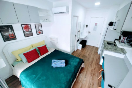 Studio Mobiliado na República – 22m² com Varanda