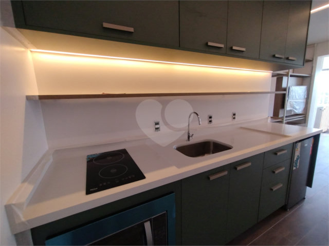 Apartamento à venda ou para alugar com 1 quarto em Pinheiros, São Paulo, SP
