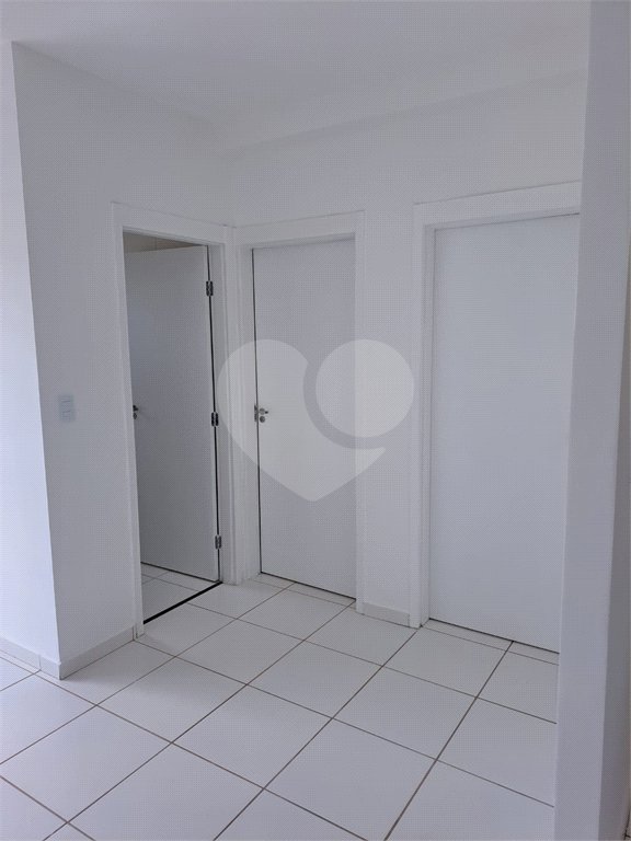 Apartamento novo para venda no Condomínio Residencial Vila das Orquídeas.