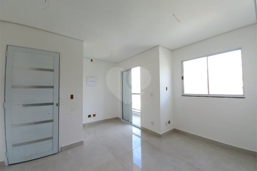 APARTAMENTO À VENDA- 01 DORMITÓRIO COM QUINTAL - 01 VAGA MOTO COM SACADA