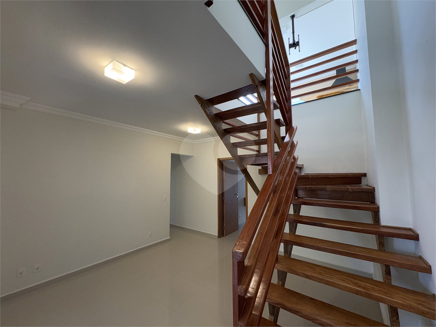 Cobertura de Alto Padrão no Centro de São Carlos – Sofisticação, Espaço e Conforto!