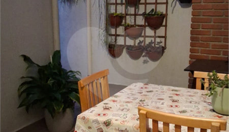 Sobrado à venda com 5 quartos em Vila Regente Feijó, São Paulo, SP