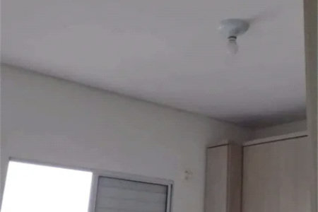 Sobrado à venda com 3 quartos em Jardim Estela Mari, Cotia - SP