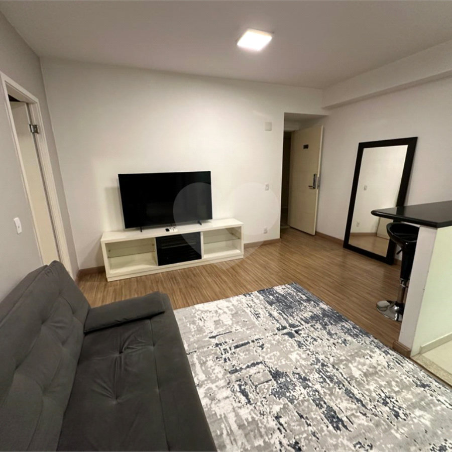 Apartamento para locação no Campo Belo com 51m², com 1 dormitório, 1 vaga, e lazer completo