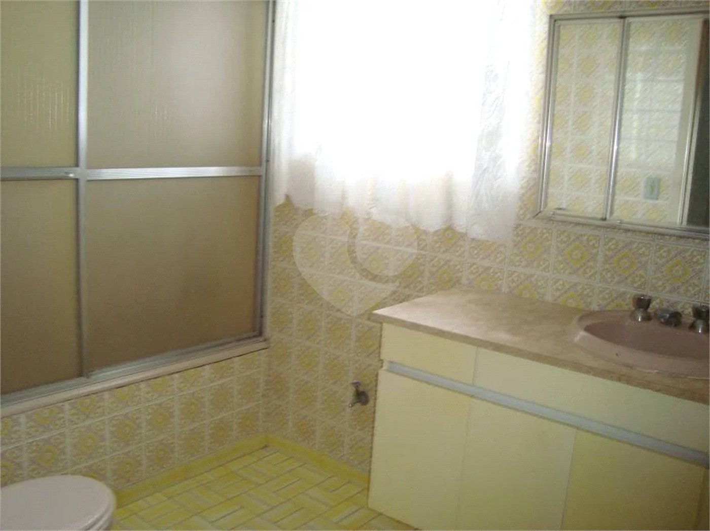 Casa sobrado a venda com 3 dormitórios na mooca.Aceita Permuta.