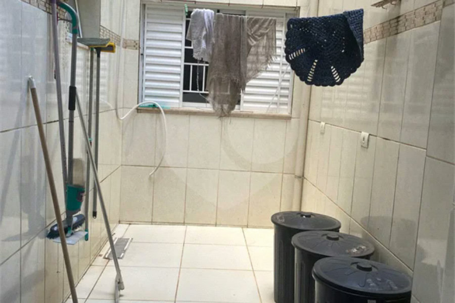 Casa à venda com 5 quartos no bairro Jardim Santa Silvia em Piracicaba/SP.