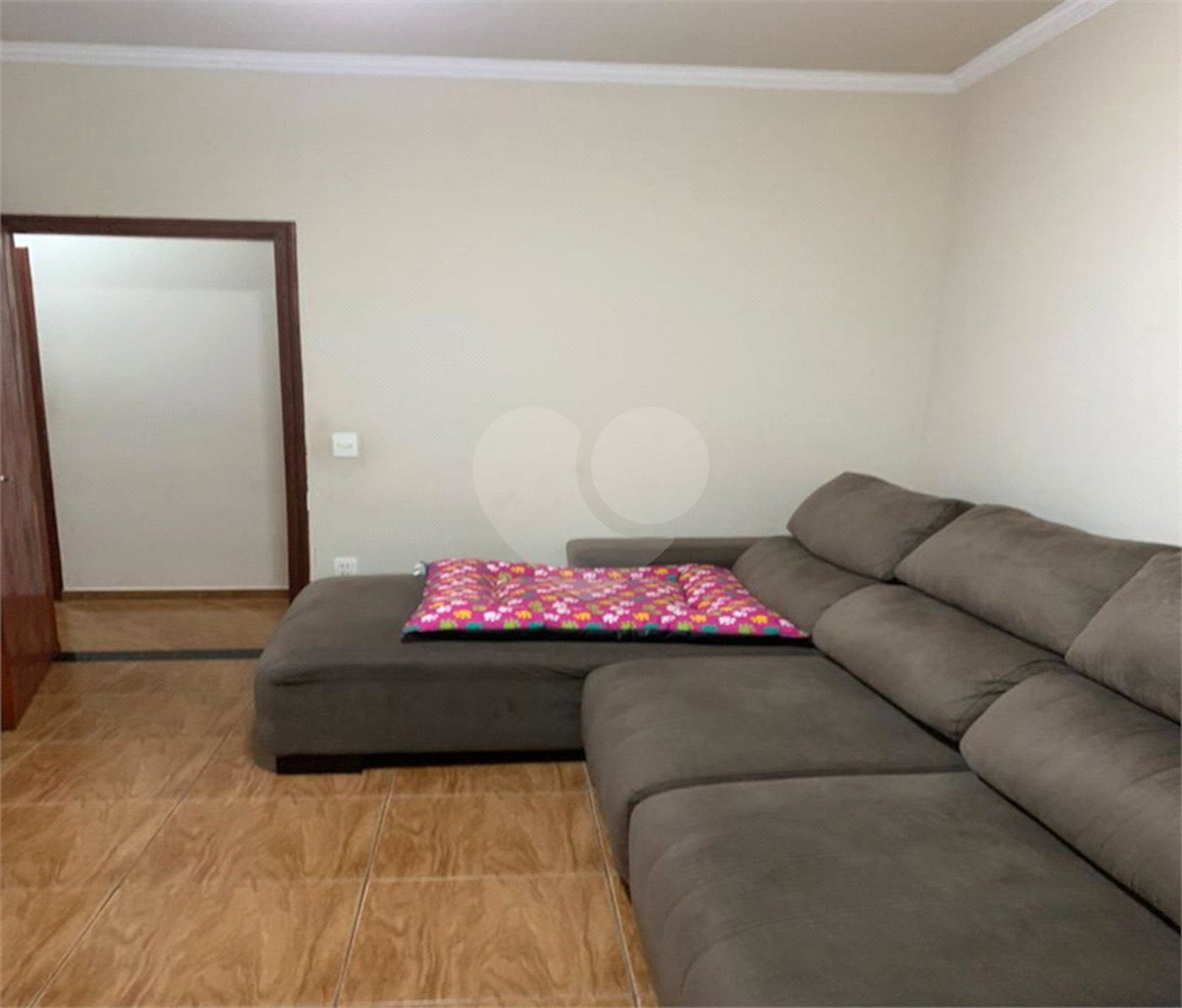 Casa à venda com 4 quartos, sendo 1 suíte, em Jardim Cruzeiro do Sul, São Carlos, SP