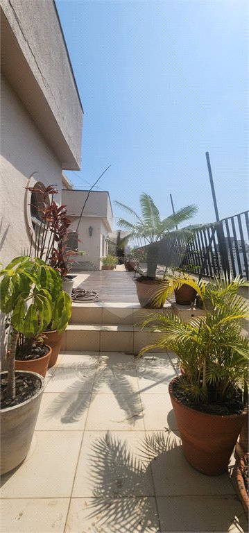 Cobertura 380m² - 4 quartos - Vila Nova Conceição em Frente a Praça Pereira Coutinho