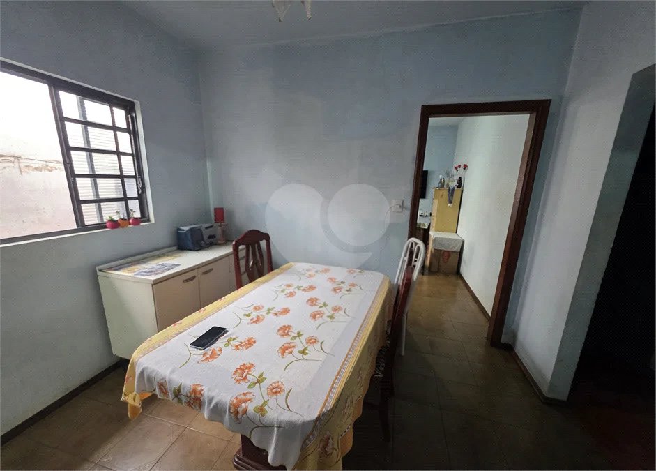 Casa térrea, 2 dormitórios com salão comercial Jd. Nova São Carlos