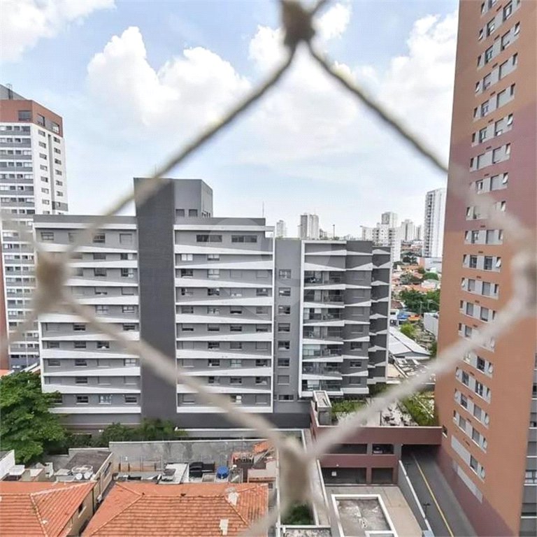 Apartamento no Ipiranga de 94m2 com 2 dorms, 1 suíte, 3 banheiros, 2 vagas. Estuda permuta.