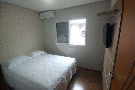 MARAVILHOSA CASA NO URBANOVA QUE REUNE CONFORTO E SOFISTICAÇÃO, 262m² - 4 SUITES e 4 Vagas.