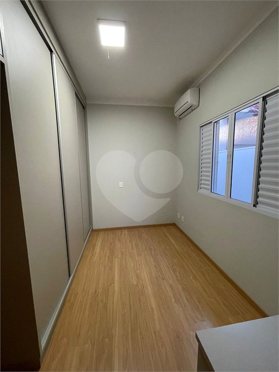 Casa no Condomínio Quebec